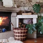 Casa Costaneira Nyaraló *