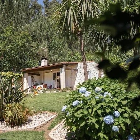 Casa Costaneira Casa de Férias *