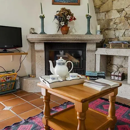 Casa Costaneira Hébergement de vacances