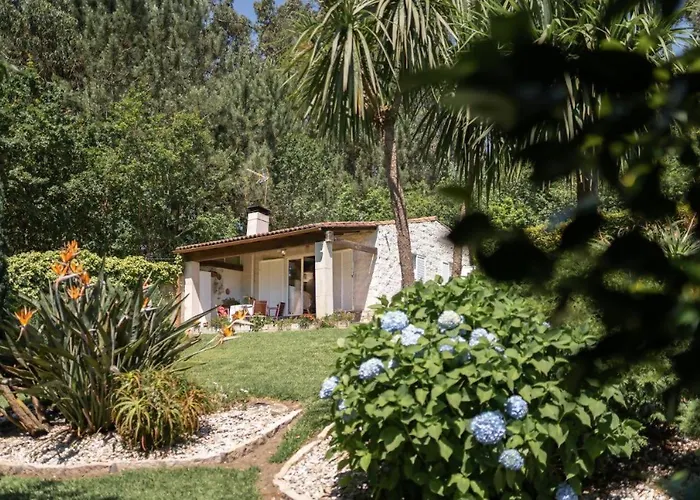 Casa Costaneira Hébergement de vacances *